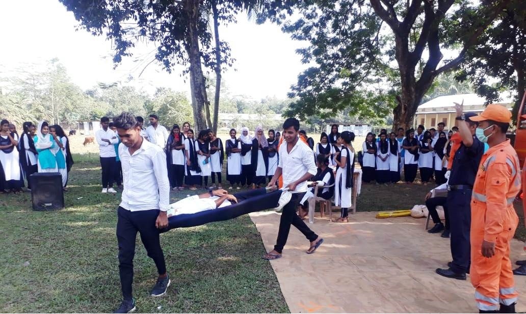 01NDRF's tweet photo. @01NDRFGUWAHATI
#CommunityAwarenessProgramme at   Laharighat collage under Revenue Circle Laharighat, District-Morigaon, Assam.
#OnDisasterManagement 
#DisasterPreparedness
@himantabiswa
@AtulKarwal
@NDRFHQ
@3c4c85bbac99475
@PIBAgartala
@DcMorigaon
@ANI https://t.co/daj4qkGlXz
