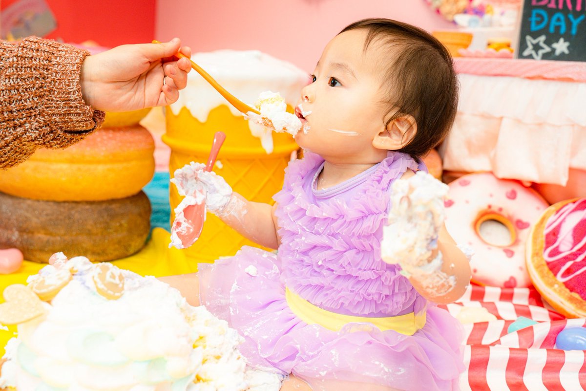 Bemybirdjd's tweet photo. 2021.11.26
Happy first birthday 🧁🪞🤍

かーいこちゃん
いっちゃいおめでと https://t.co/p2bFOGUMc8