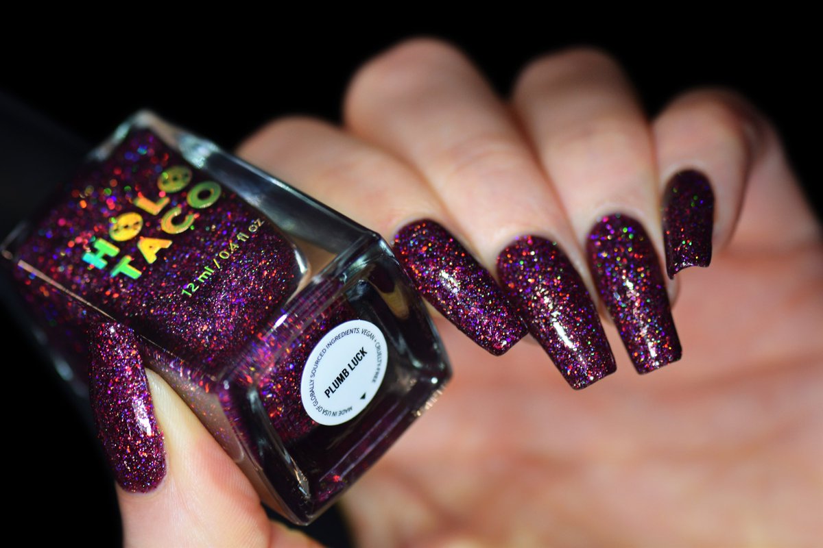 nailogical's tweet photo. ⚠️LOW STOCK⚠️
Naughty List🧑‍🎄
Choco-holo🍫
Plumb Luck🍆

Blame the Black Friday deals 
😩⏰🥵
https://t.co/8mrTCvJwLR https://t.co/hF6NmCMeYQ