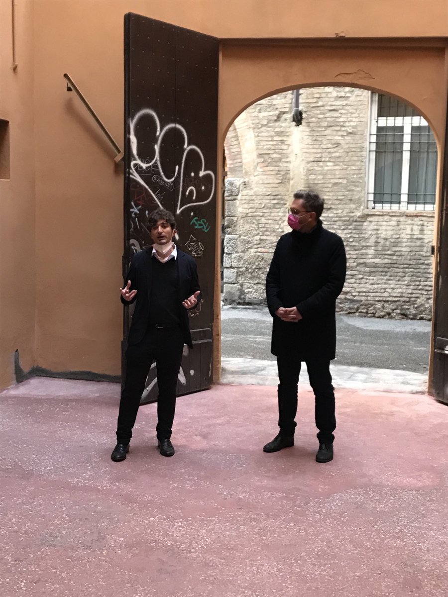 Prospettive differenti sul presente, intergenerazionalita e spazio di approfondimento ⁦<a href="/pandorarivista/">Pandora Rivista</a>⁩ si ritrova, oggi in Strada Maggiire 40, per costruire un ecosistema culturale che arrochisca la sfera pubblica #intelligenzacollettiva ⁦<a href="/matteolepore/">Matteo Lepore</a>⁩ ⁦