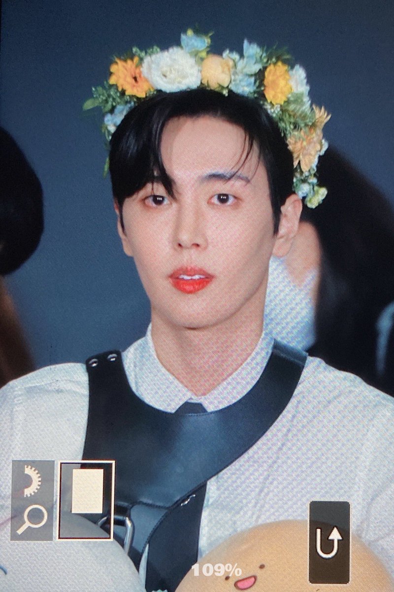 jaeyoon during today’s wonderwall offline fansign !
[#JAEYOON #재윤 #SF9 <a href="/SF9official/">SF9official</a>]