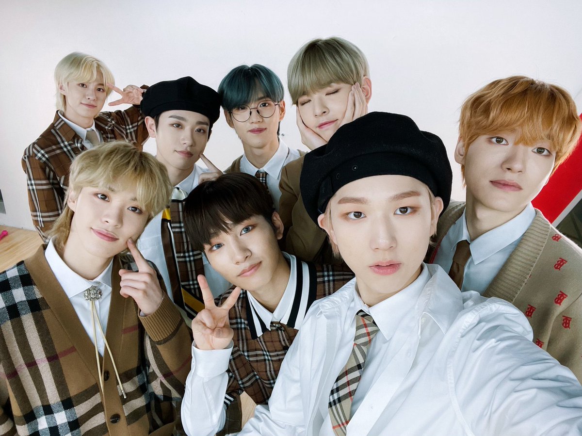 zenithsaranghae's tweet photo. thank you epex 🥺💗😭
GOODBYE DO 4 ME
#Goodbye_Do4Me #EPEX #이펙스
@the_EPEX https://t.co/koNguzFBea