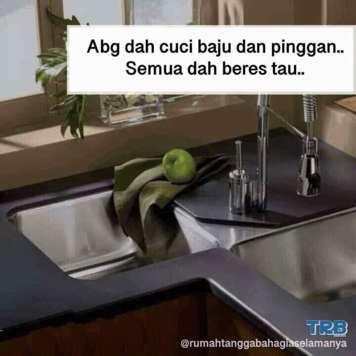 iamajayrahman's tweet photo. Lepas kahwin wife nak dengar ayat ni pulak. Takkan I love you je manjang 😆 https://t.co/a3m99nw4TO