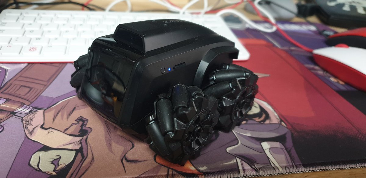 GizmoTheGeek's tweet photo. Une Geekerie
#Moorebot Scout
#Drone camera infrarouge pilotable via internet donc depuis le monde entier ๐
Programmable via enregistrement ou langage type #Scratch https://t.co/A9CCucnSAK