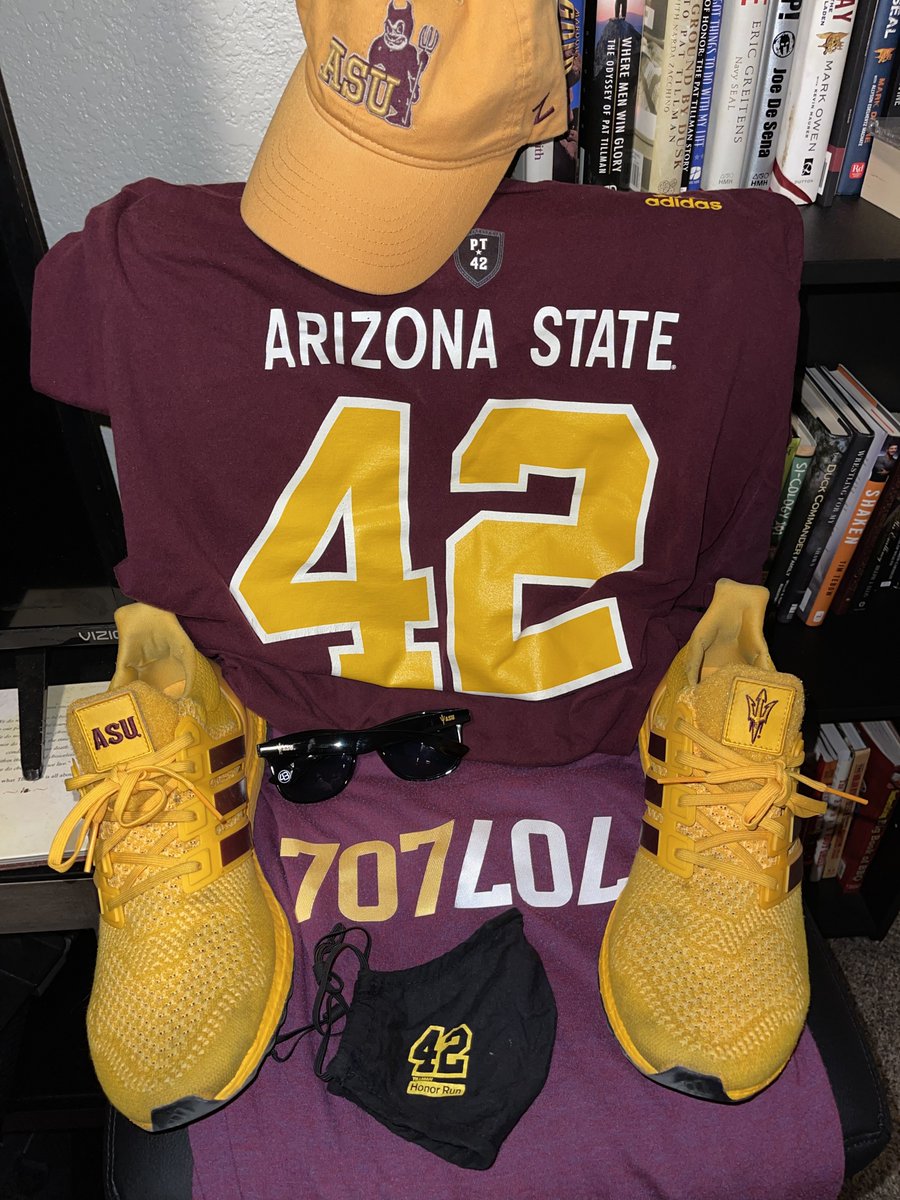andrewtaylor09's tweet photo. Final reg. season #faniform of the season! Can’t decide between the #PT42 and #707LOL shirt! Thoughts?? (And I do have gold here @asunutgirl!) 😈🔱🏈 #GoDevils #ForksUp #BeatTheCats @ASU_Uniformity @sundevilcole7 https://t.co/buyQ0PVIpU