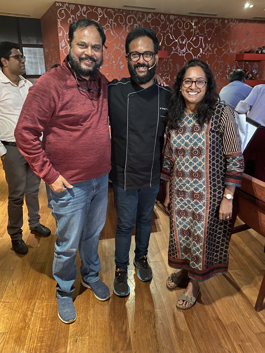 ckknaturals's tweet photo. Australian master chef contestant #ChefLoki from salem.
More than the taste &amp; quantity of 8 course menu what we loved is 
1. Chef Loki’s energy level, enthusiasm &amp; friendliness 
2. The way food served, it’s smell and is a treat to our eyes
 #RotaryFundRaise @bala4ib @TheChefLoki https://t.co/BX5He0qt7X