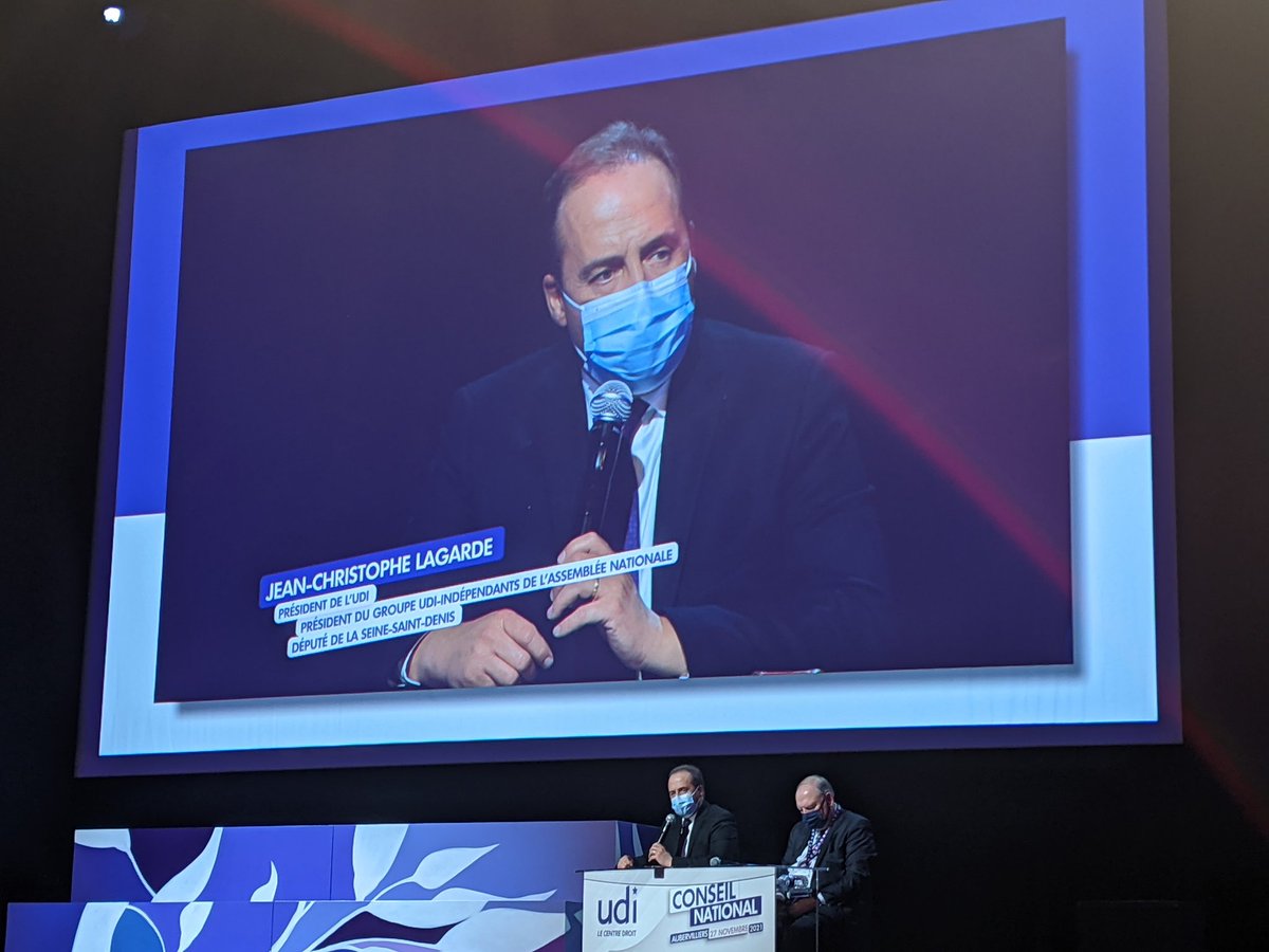 « Il n'y aura pas de candidat automatique de la droite et du centre au lendemain du #CongresLR. Charge au vainqueur de construire une coalition avec l'<a href="/UDI_off/">UDI</a> ! » <a href="/jclagarde/">Jean-Christophe Lagarde</a>