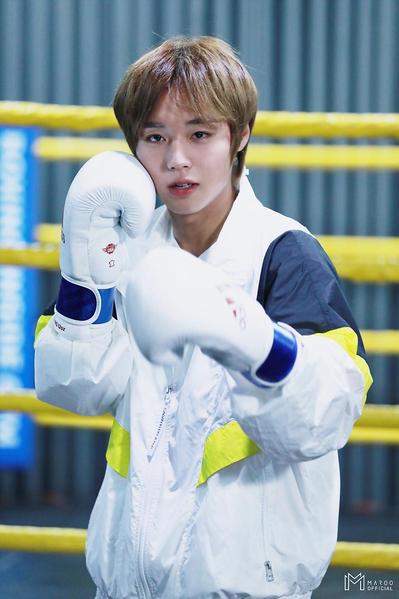 _pjh4ever_'s tweet photo. 211127 #WING_DAYCLASS
https://t.co/9GMq97NWC4
๐๐๐ @Park_Jihoon_twt
#๋ฐ์งํ #ParkJihoonย #ใใฏใธใใณ #เธเธฑเธเธเธตเธฎเธธเธ #ๆดๅฟ่ฎญ https://t.co/CWHYpR5PcR