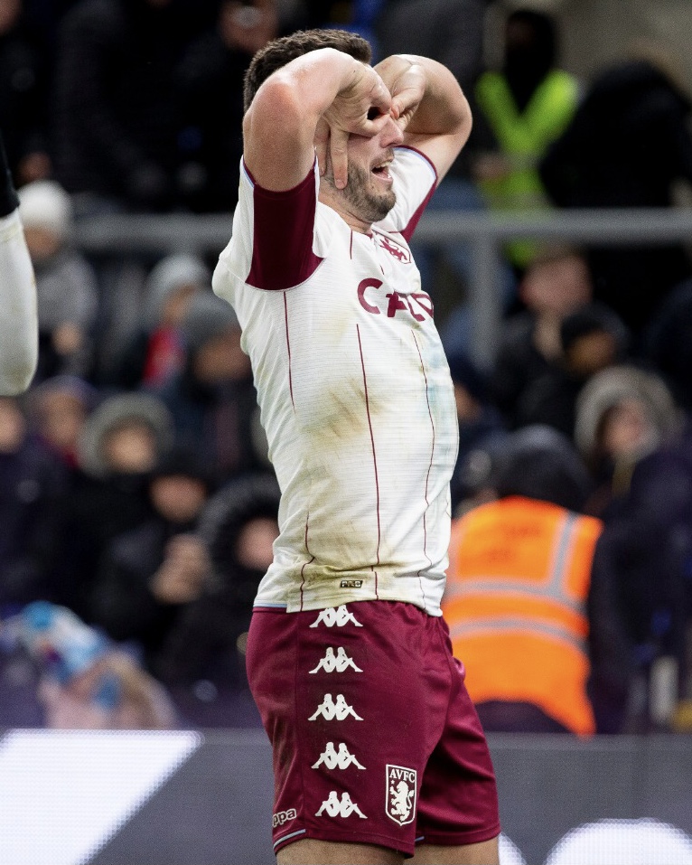 AstonVilla's tweet photo. Super John McGinn. 🤩 https://t.co/ejdoKMx6uV