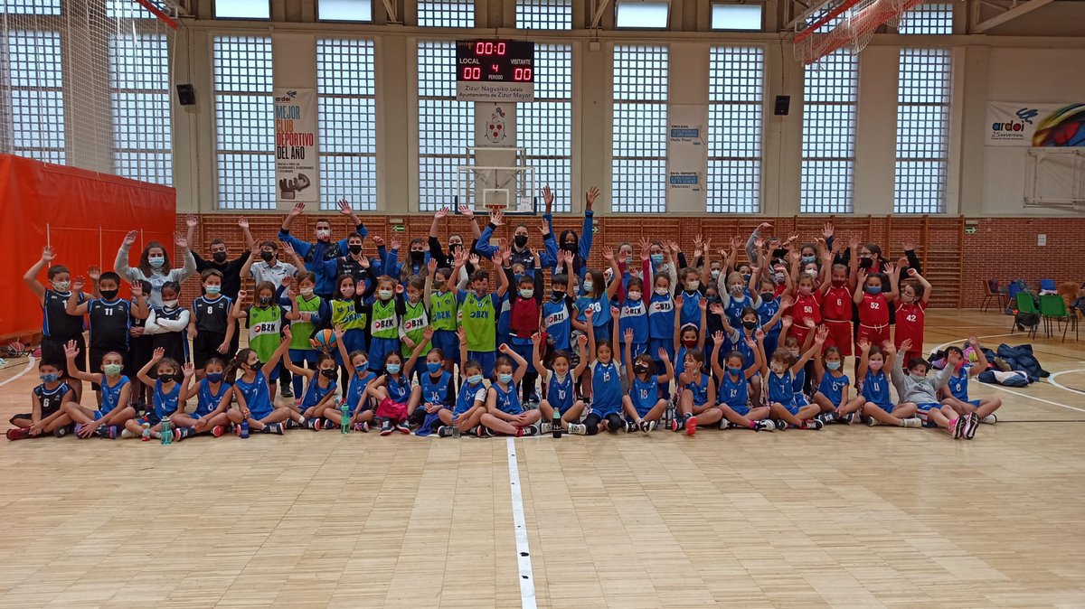 CATEGORÍAS FORMACIÓN |
Esta mañana, hemos podido disfrutar con la organización de una jornada de baloncesto Benjamín 3x3, con niños y niñas de 2013 y 2014.

Hemos contado con al compañía de equipos de <a href="/EguesBaloncesto/">CB Valle de Egüés</a> #Burlada <a href="/oncineda/">C.B. Oncineda S.K.</a> #SanIgnacion y #SanCernin.