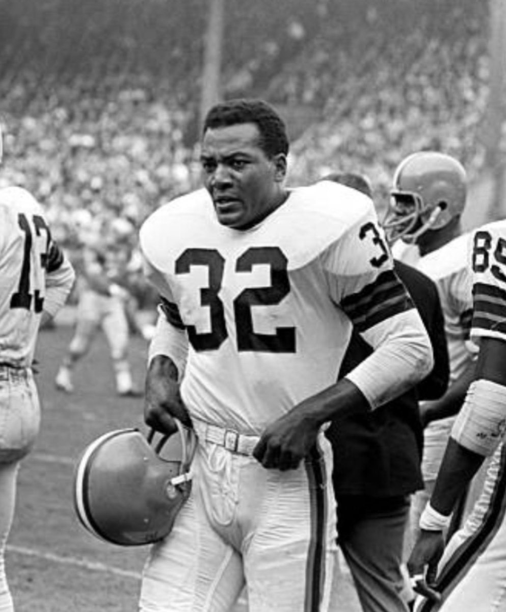 ericcbarnes's tweet photo. @PatriotsGirlUSA @SpoonOfZeke IFB #NFL #NFLTwitter #NFLFollowTrain
🐐 https://t.co/4lbrJDpNgc