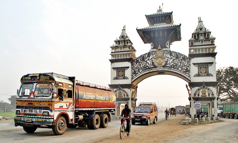rambshah's tweet photo. Was surprised when I and my spouse were not checked to and from Raxaul in Birgunj check post just because the auto driver said we have nothing with us. What a trust ! https://t.co/dEsK2tHbXx