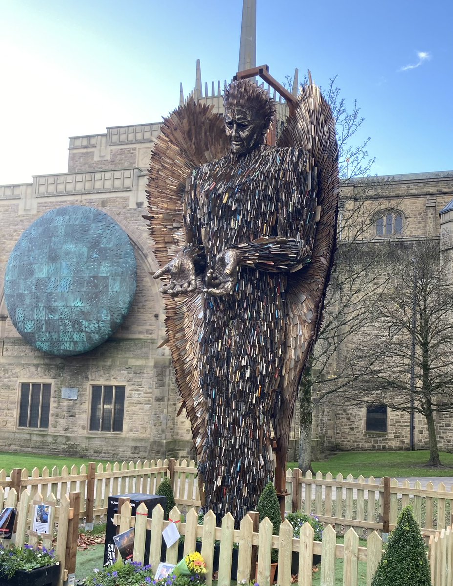 Finally caught the Knife Angel on it’s last weekend at Blackburn cathedral. Impressive yet sorrowful  💔 #NoMoreKnives <a href="/LancsVRN/">Lancashire Violence Reduction Network</a>