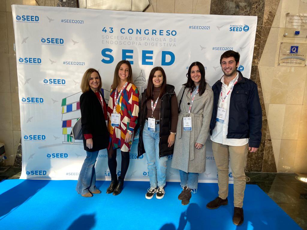 Resis y adjuntos del hospital de Jaén en la #SEED2021 #Málaga <a href="/SEEDendoscopia/">SEED</a> <a href="/leny1972/">Rafa Martínez</a> <a href="/L_Fruits/">Laura Frutos Muñoz</a>