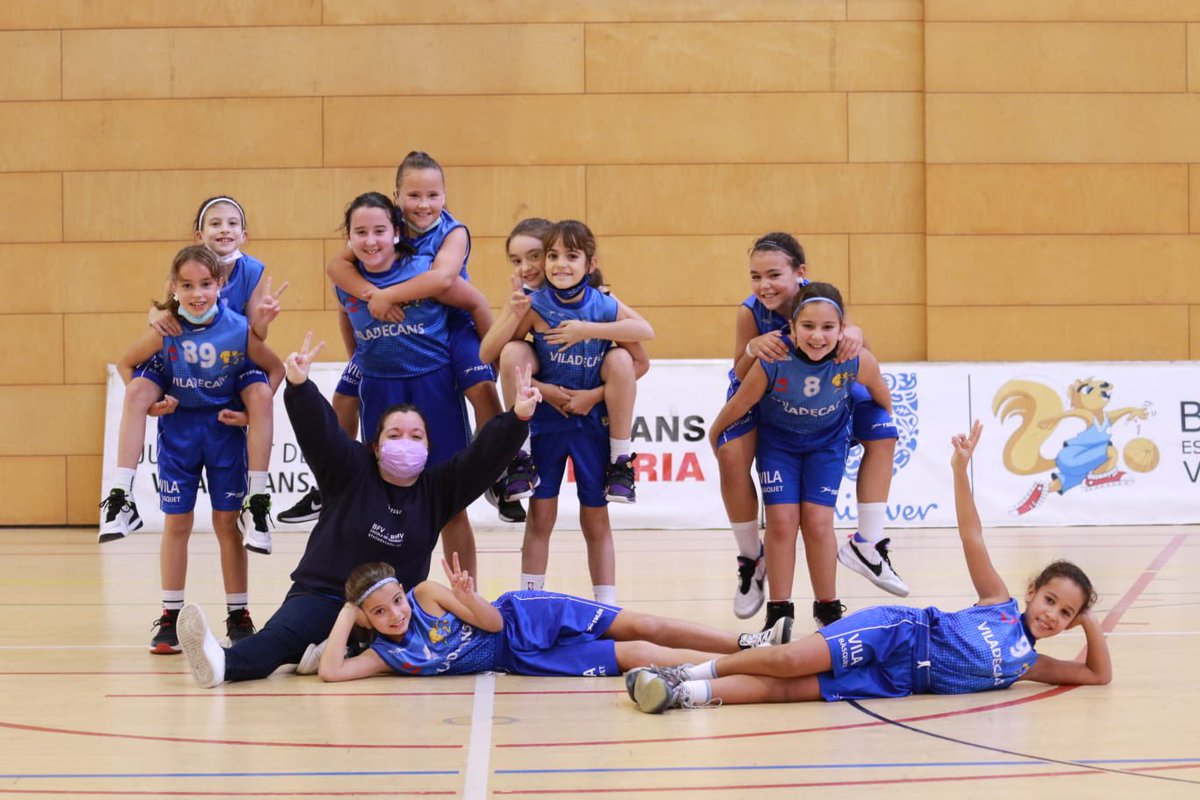 VilabasquetVila's tweet photo. 📊RESULTADOS FIN DE SEMANA:
✅ Mini Masculi Blau 88 - 58 @BasquetCornella 
❌ Premini Femeni 38 - 39 @SbdSudBasquet 
✅ Mini Masculi Blanc 69 - 56 @BCSJD 
❌ Junior Femeni Blanc 55 - 59 @CBSantpedor https://t.co/qHkC0mpu3m