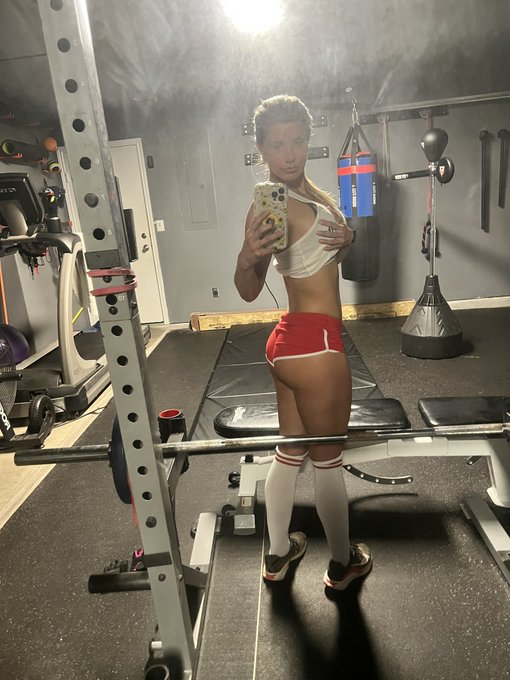 Post Thanksgiving Plump https://t.co/OX6ng0mLku