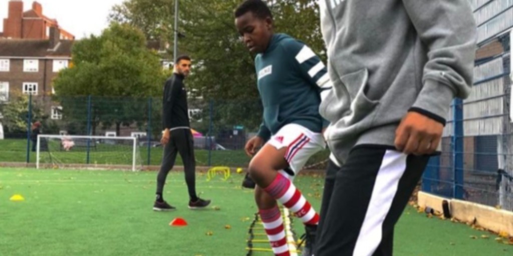 camden_giving's tweet photo. Check out these lovely photos from @StarsFutsal futsal and football coaching camp ⚽ 

As part of their #WeMakeCamdenKit funded project, they got 100 disadvantaged 5-18 yr olds in Camden making new friends, improving their mental-well being and physical health 👏  @CamdenCouncil https://t.co/dZCAJFCodD