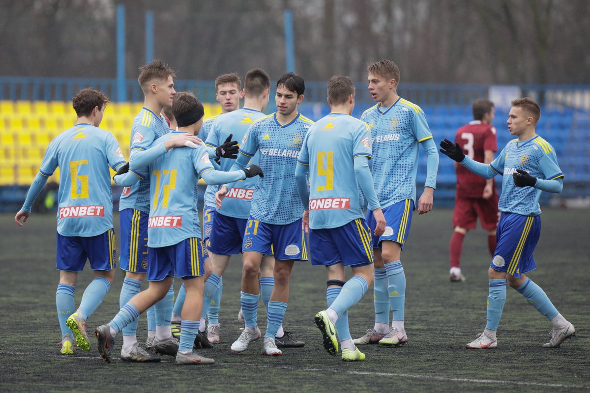 FCBATE's tweet photo. F/T: 3:1 #BATEVIT #reserveteam

What a performance lads!! 🤩👏🏻 

With results elsewhere, our reserve team finish the season in 2nd !🥈🎉💛💙✨ https://t.co/h4qyj6ehQ6