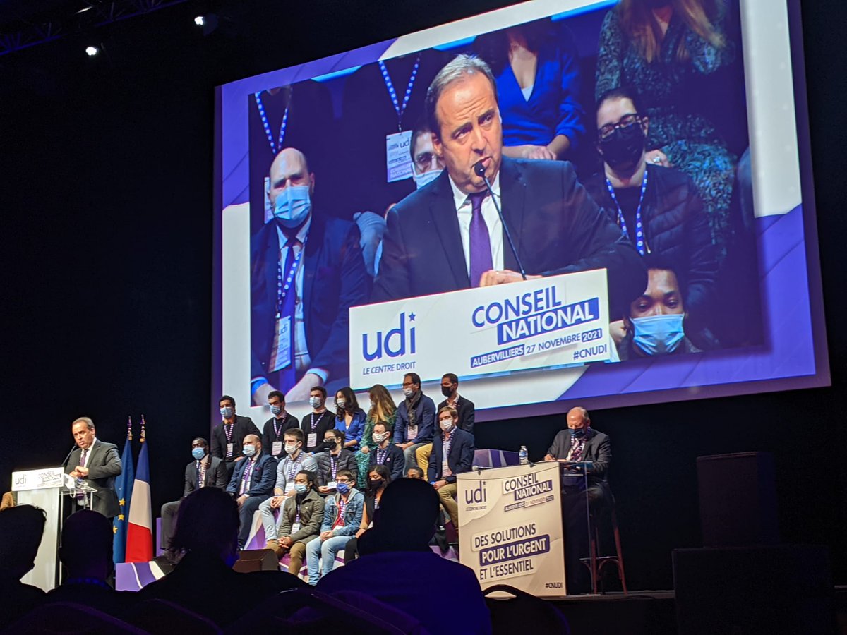 « Un deuxième quinquennat #Macron serait dangereux pour le pays. Il conduirait la France vers un climat révolutionnaire pire que les Gilets Jaunes et les Bonnets Rouges. Face au risque de révolution, nous sommes les militants des évolutions ! » <a href="/jclagarde/">Jean-Christophe Lagarde</a> #CNUDI