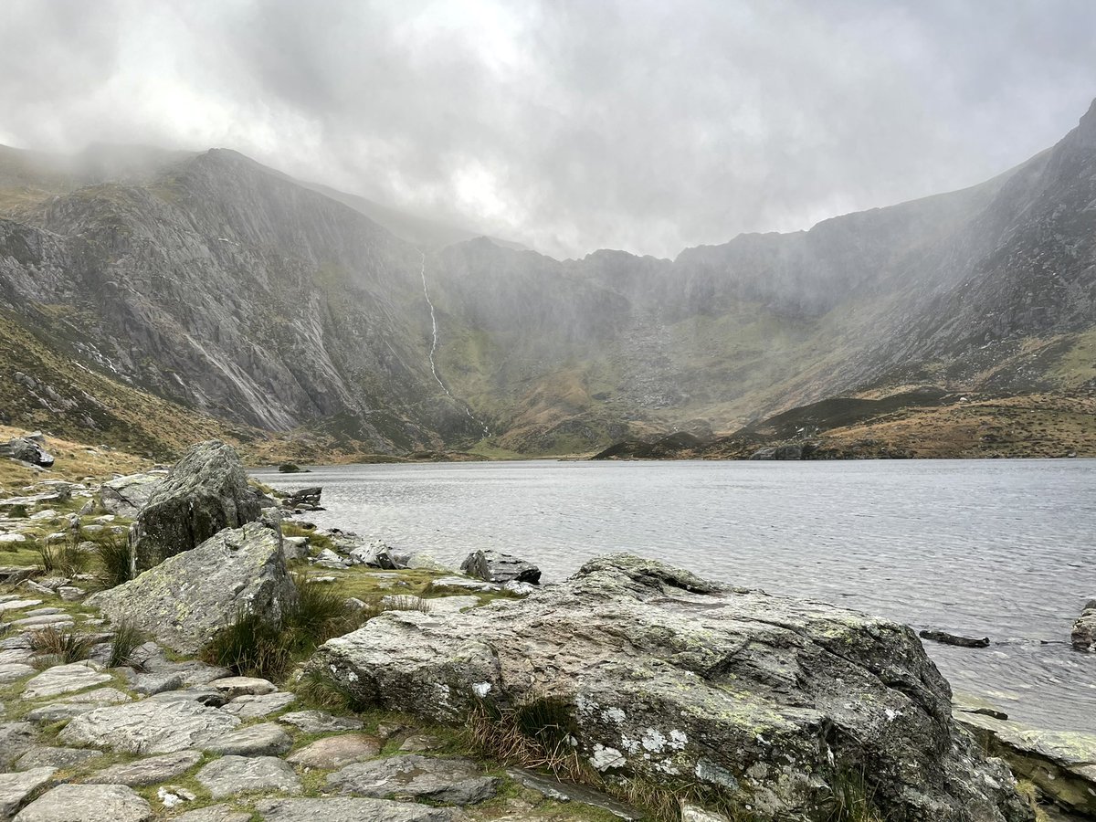 Little explore up Y Garn, Snowdonia. Not pictured, us getting hailed on ❄️ #hiking #wales #snowdonia