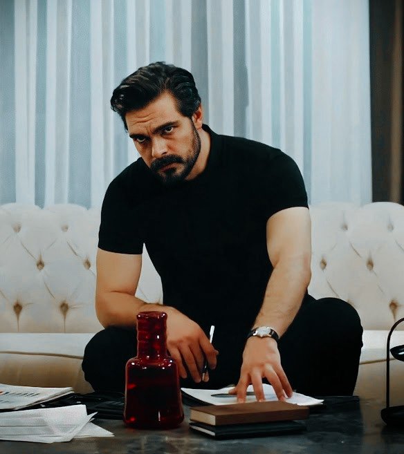 Acelem yok benim, biliyorsun. Bir gün sana dünyada dayanılacak tek şeyin sevgi olduğunu öğreteceğim
71

#Emanet Emanet
#SehYam SehYam
#SılaTürkoğlu SılaTürkoğlu
#HalilİbrahimCeyhan HalilİbrahimCeyhan