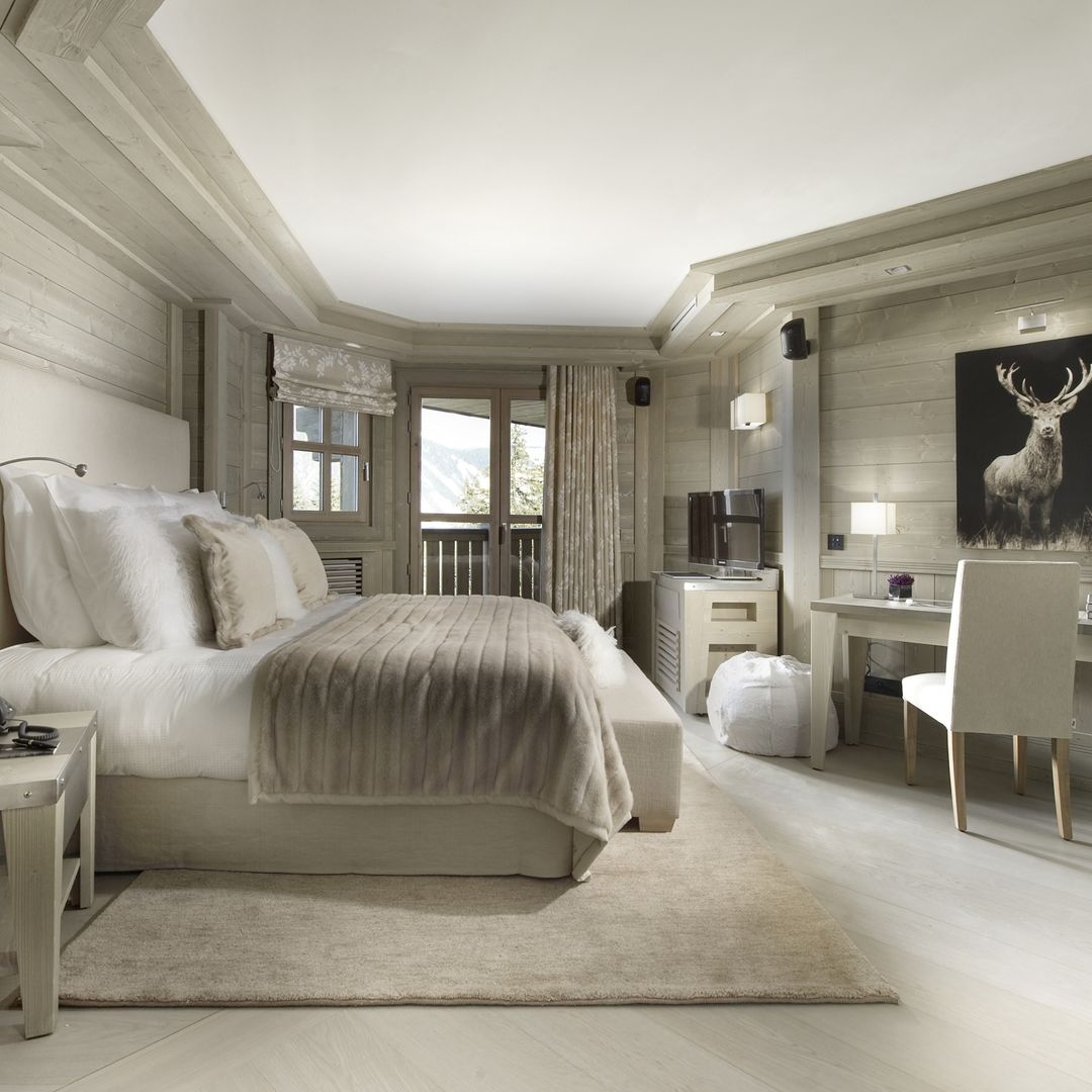 Westay's tweet photo. In the skiing hall of fame, the Les 3 Vallées resort is king. A bijou resort nestled in an extensive white paradise, Courchevel is home to another gem: Le K2 Palace.

Stay, taste, relax, discover: behind the words, a joy for the senses. https://t.co/wQGSnRSoiy
