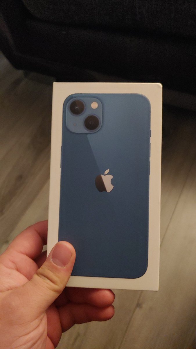 boabster1's tweet photo. Right...lets see if these are any good .
First ever iphone https://t.co/Dt14zkzZe8