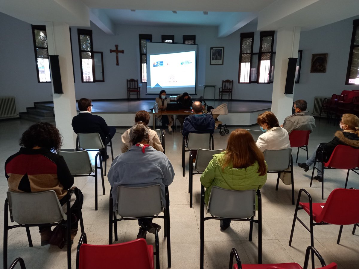 pastoralsaludto's tweet photo. Esta mañana hemos tenido el encuentro de profesionales sanitarios #Prosac en el que Carmen Moreno nos ha presentado @ProyectoMater y la labor de acompañamiento que hacen con las mujeres embarazadas que piensan en abortar, una de ellas ha compartido su testimonio con nosotros. https://t.co/4tja1Ezcj1