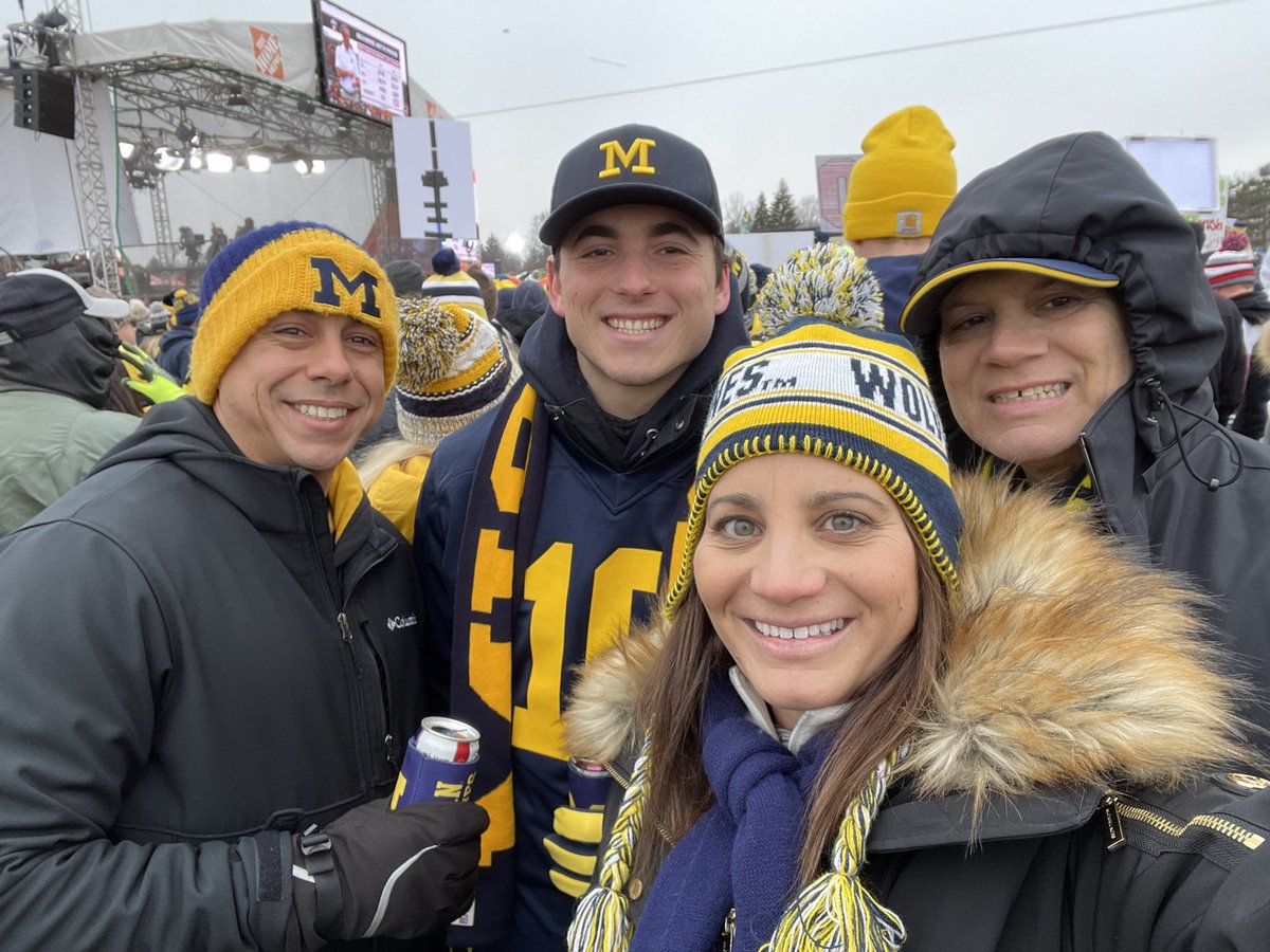 ChelseaSweet22's tweet photo. #bighouselive https://t.co/VL9iOq36cu
