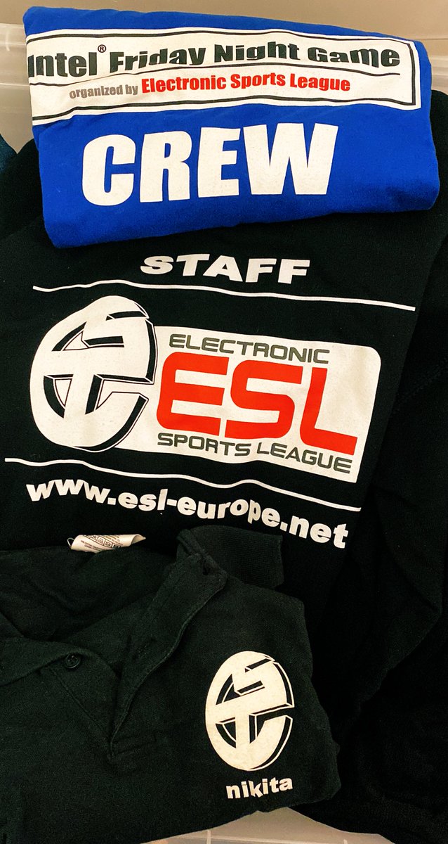 niqui_da's tweet photo. Leute, das ist schon ne Weile her…aber war ne sehr coole Zeit! 👩🏼‍💻🕹🎮

@ESL @ESLCS #esl #eSports #ifng 
@Intel_DE @ESLGermany https://t.co/PbsiD6VBuB