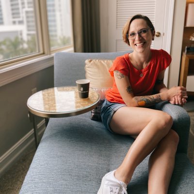 LilMosesToeses's tweet photo. #NewProfilePic Work trip with my handsome hubs. 🥰 https://t.co/KWhFA3o3X7