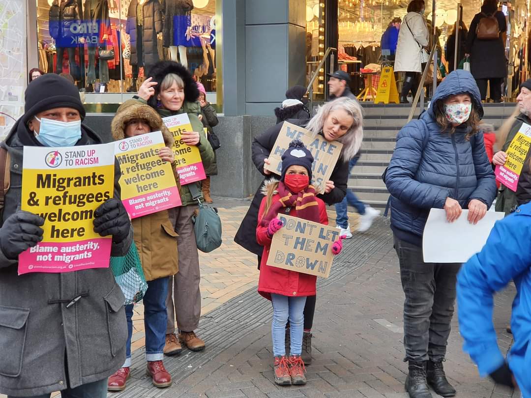 AntiRacismDay's tweet photo. Today 40 people from @sutrbrum held and emergency protest in Birmingham to say #RefugeesWeclome following the deaths in the English Channel this week. #Birmingham #StandUpToRacism Don’t Let Them Drown - Refugees Welcome Here #Protest #SayItLoud #SayItClear #refugeesarewelcomehere https://t.co/G0tkvcGtfp
