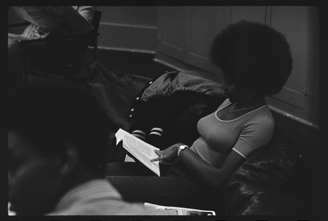BlackWomen_AC's tweet photo. “Come celebrate with me that every day something has tried to kill me and has failed.”― 
“Won't You Celebrate With Me” by #LucilleClifton 

We have something to say! Share your #AmherstCollege story. 

https://t.co/uPhaGgkk8S 

#BlackWomenOfAmherst #Thankful https://t.co/dmYd8oxNLx