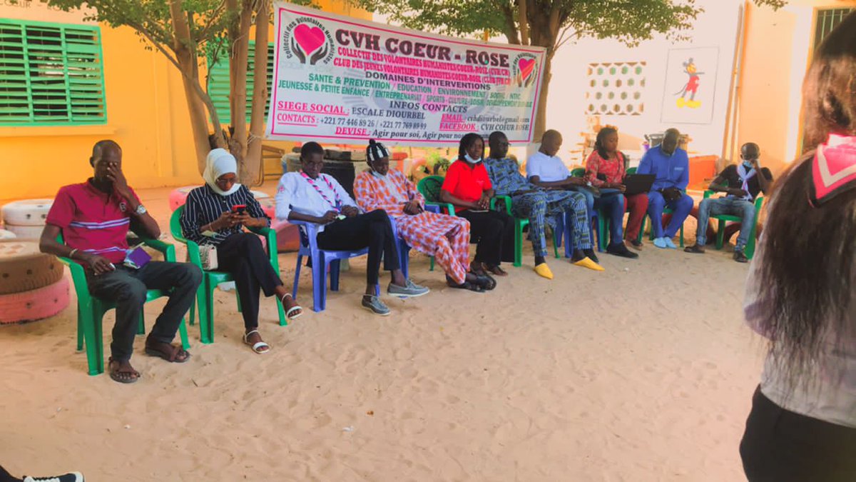CVHCoeurRose's tweet photo. #PROJET_POWER_TO_YOUTH
Le CVH COEUR ROSE en tant qu'OSC de mise en ouvre du projet power to youth dans le département de Diourbel a démarré ses activités par des dialogues inter- générationnel communautaires sur les thémes de la SRAJ.
#Senegal #anjpf #amref #sraj https://t.co/fg5NcPpsHs