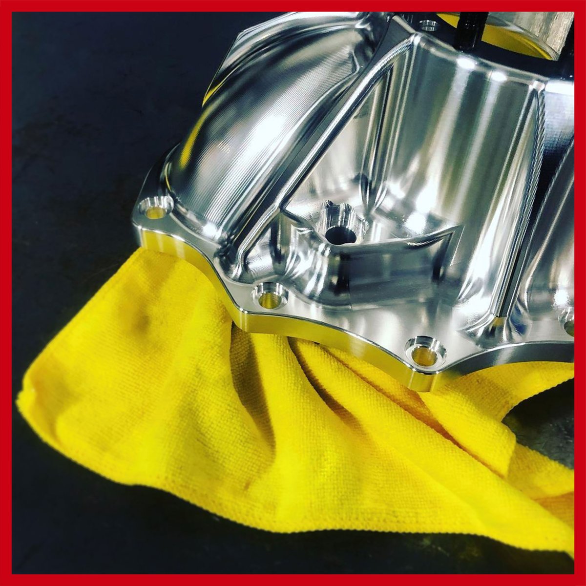 HaasUK's tweet photo. ⚙️ #Haas user @carmackengineering tells us about this component machined on a VF-2SS

"Raised Pinion 11” ring gear 3rd member. 12.5 million lines of code, done on @haas_automation #vf2ss 7”x15”x15”. Lots of custom long reach tools."

#HaasCNC https://t.co/tzkHtJhZ96