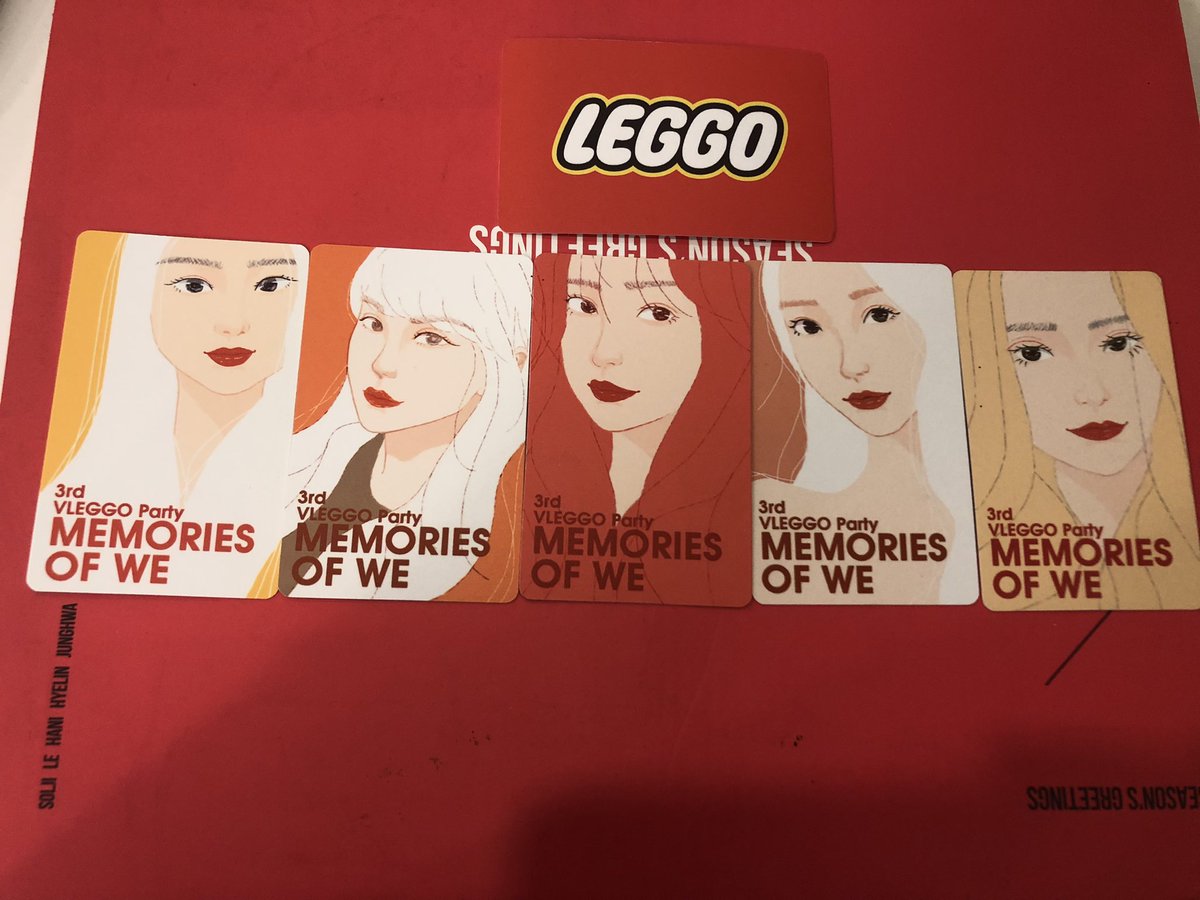 VioletDang's tweet photo. These 2 side cards are 2 years old! They’re from VLEGGO’s 3rd party - “MEMORIES OF WE” —— ah! Time flies fast! #EXID #VLEGGO
@Solji__Official @ahn__ellybaby @hyeliniseo_exid https://t.co/oMRZC5SjHk