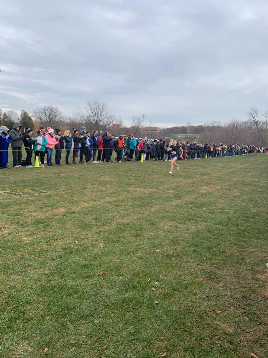 STMAXC's tweet image. 🎉Huge congrats to Ali and Avery on continuing their seasons together at Eastbay XC Midwest in Kenosha today! 

Ali finished 2nd in a field of runners from 13 states to punch her ticket to NATIONALS in San Diego!  Such a well deserved opportunity to continue her senior season.