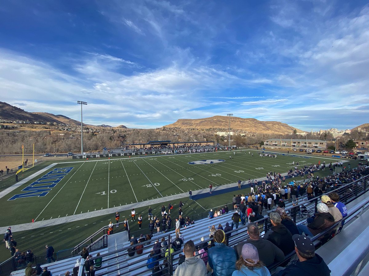 𝗛𝗜𝗦𝗧𝗢𝗥𝗬

Mines 55
Bemidji St. 6
FINAL

For the first time ever, the Orediggers are headed to the national quarterfinals. Matocha goes 25-34 for 348 and 3 passing TDs. He rushes for one as well. Zeman pops off for 95 and 3 TDs. McLeod has 2 catches for 91.

#HelluvaEngineer