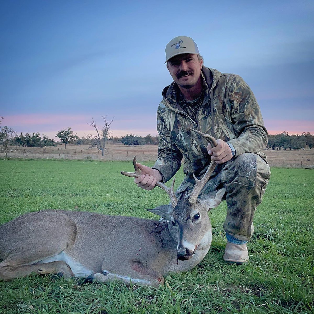 SmokeEmOutdoors's tweet photo. Calvin got one on the ground this week in good ole Fredericksburg, Tx. Big cull 6 had a little 6.5 for Thanksgiving. Y’all stay tuned for the footage! #SmokeEmOutdoors #SmokeEm #Fredericksburg #Texas #CullBuck https://t.co/9xwiABUZVQ