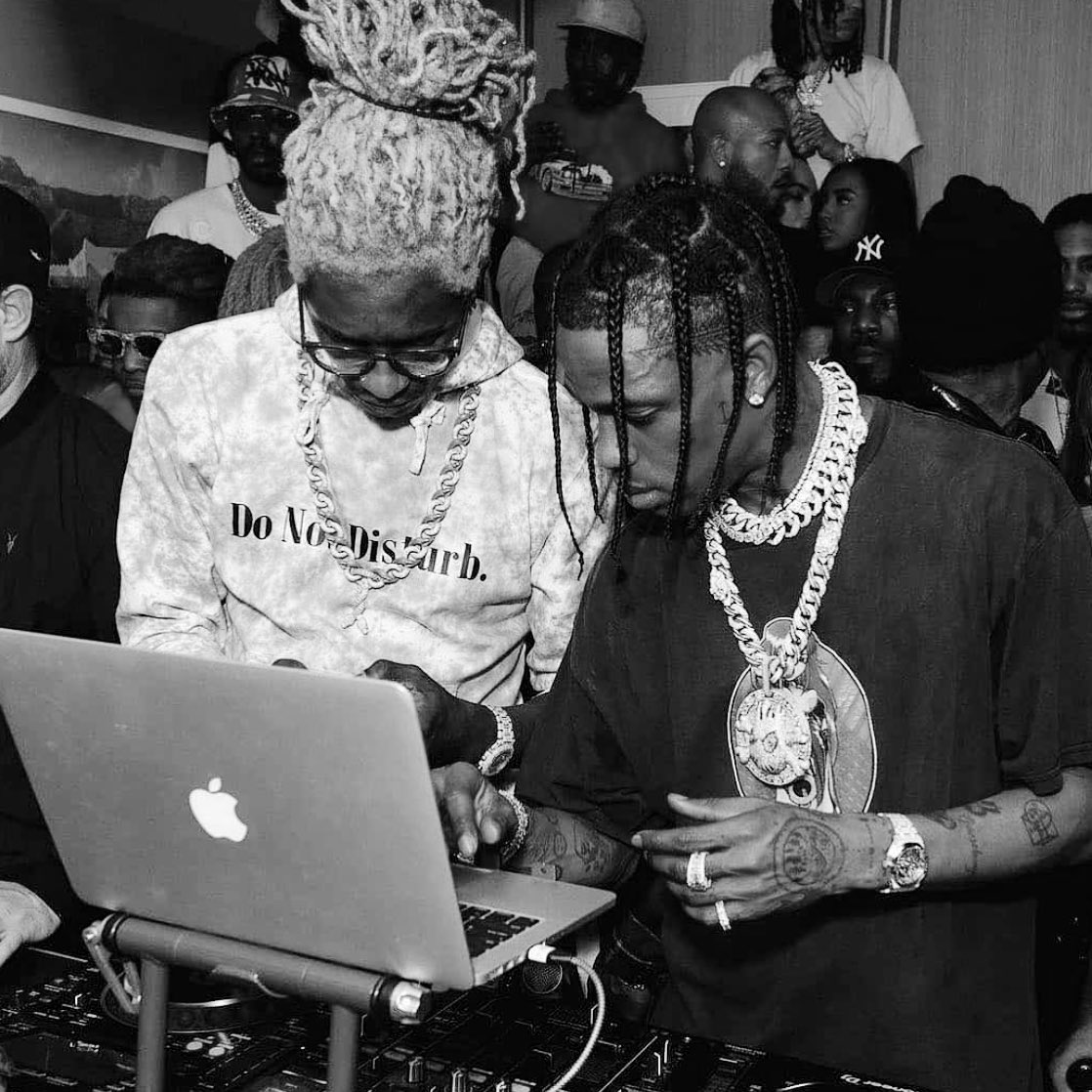 TRAVIS SCOTT FANS 🔥 tweet media