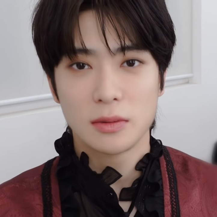 hourly jaehyun tweet media