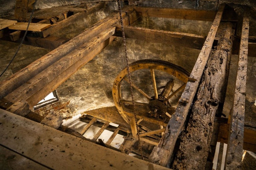 Auction House NW tweet media