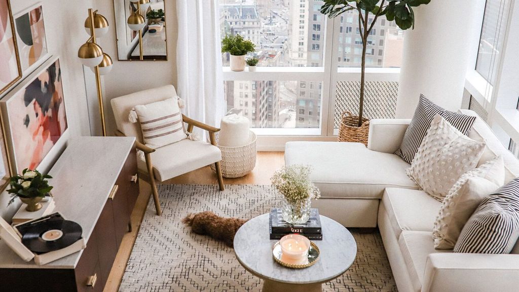 EspaceAtypiqueG's tweet photo. Vivre dans un studio c'est parfois jouer au Tetris grandeur nature. Pas de panique, voici quelques conseils pour aménager au mieux votre espace ! 🛋 #AménagementIntérieur https://t.co/z7fHM6hqY4 https://t.co/N7wz2zDAob