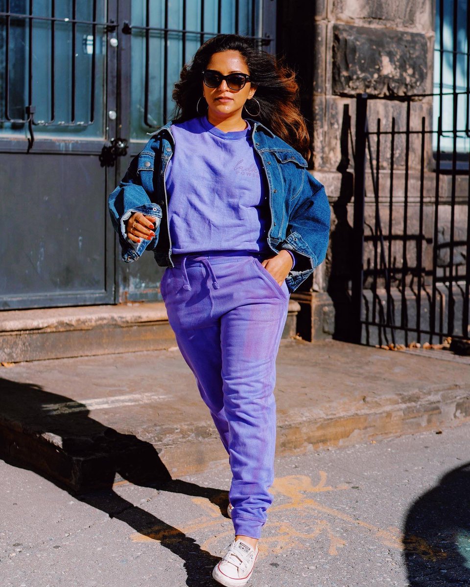 BrownGirlMag's tweet photo. 📌On this #smallbusinesssaturday, we’re back with a new #LadkiPower x @Denimrush collab (thanks to you).💜✨Our two-piece jogger sets make for the comfiest, custom hand-painted jogger sets. Utilizing non-toxic paints &amp; perfect for our new WFH lives https://t.co/6LZCFkayfO 🔗🔗 https://t.co/hZXyOnLqj3
