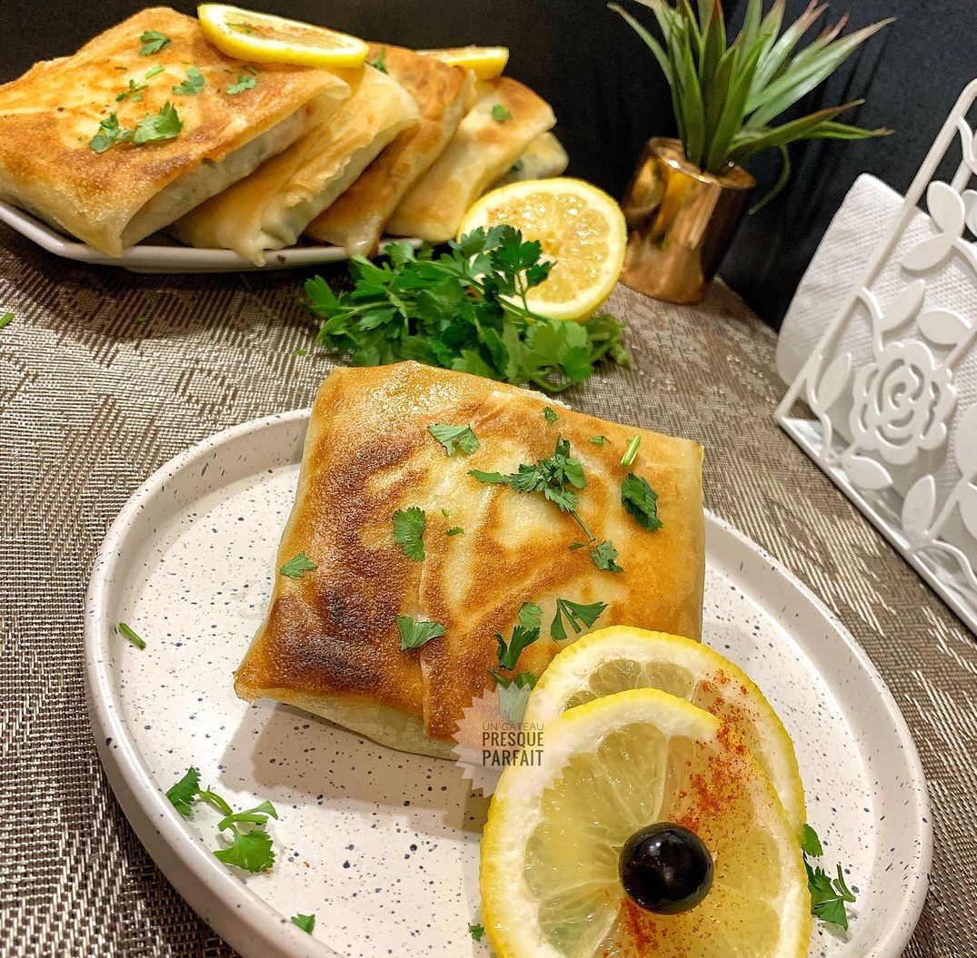 Urkueen's tweet photo. Algerian food 🇩🇿 tadjine Zitoune ,coca, tadjine Minced meat,Bourek 
By 📷: un_gateau_presque_parfait https://t.co/83IjjB5yPG