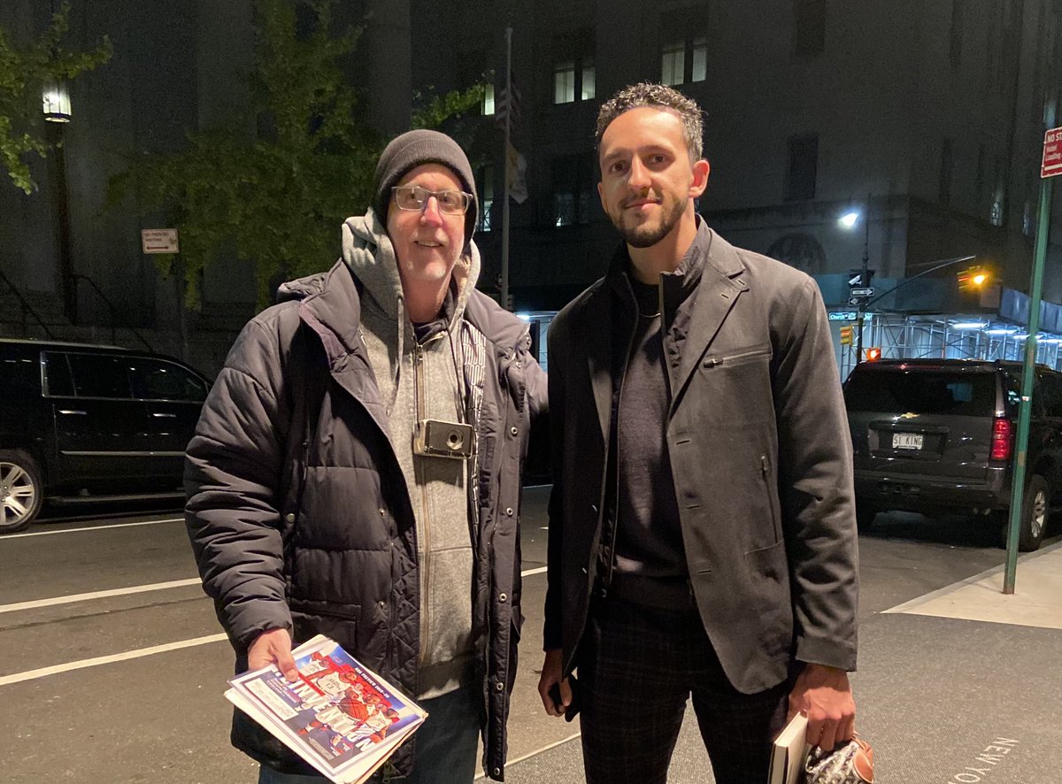 Happy to add <a href="/landryshamet/">Landry Shamet</a> signature  to his 2019 SI cover last night. Couldn’t have been any nicer!!!