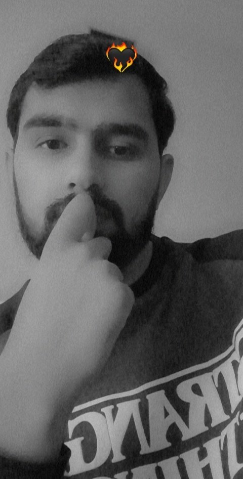 مجھ سے بچھڑے ہو تو محبوبِ نظر ہو کس کے،
آجکل کس کو مناتے ہو کہاں ہوتے ہو۔