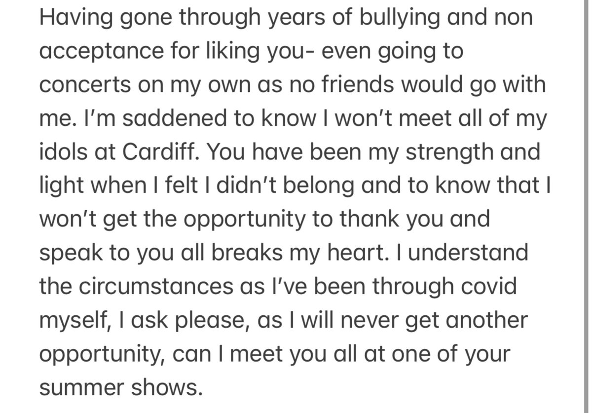 LeonWelsby's tweet photo. Long shot but hoping my idols pull through for me…🤞🏻well wishes to Lee 💙@llatchfordevans @LSLofficial @Ianhwatkins @_ClaireRichards @Faye_Tozer #steps #WTFHTour https://t.co/r8aH05Ckv2