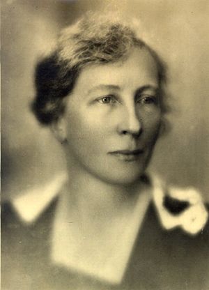 WESCentenary's tweet photo. Lillian Moller Gilbreth US #psychologist #industrialengineer pioneer of psychology in #timeandmotion studies. 1 of 1st #femaleengineers to earn PhD. Considered to be first industrial/organizational #psychologist. Joined @WES1919 1924. Died #OTD 2 Jan 1972 https://t.co/yDJZIQ8jpU https://t.co/9obdxsGoe2