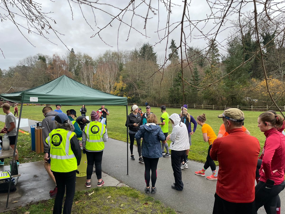 parkrunUSA's tweet photo. Great job if you ran, walked or volunteered this morning!  Let us know how went it below 👇

At Des Moines Creek parkrun they were getting into the festive spirit early! https://t.co/nHMNNzbS4s